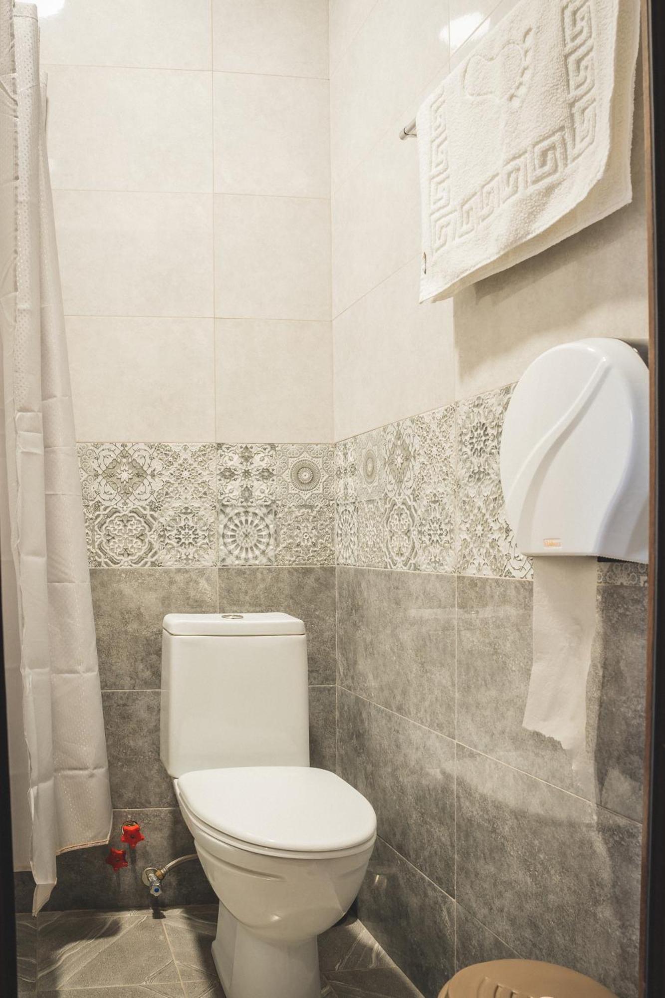 Hh Hotel Тбилиси Экстерьер фото