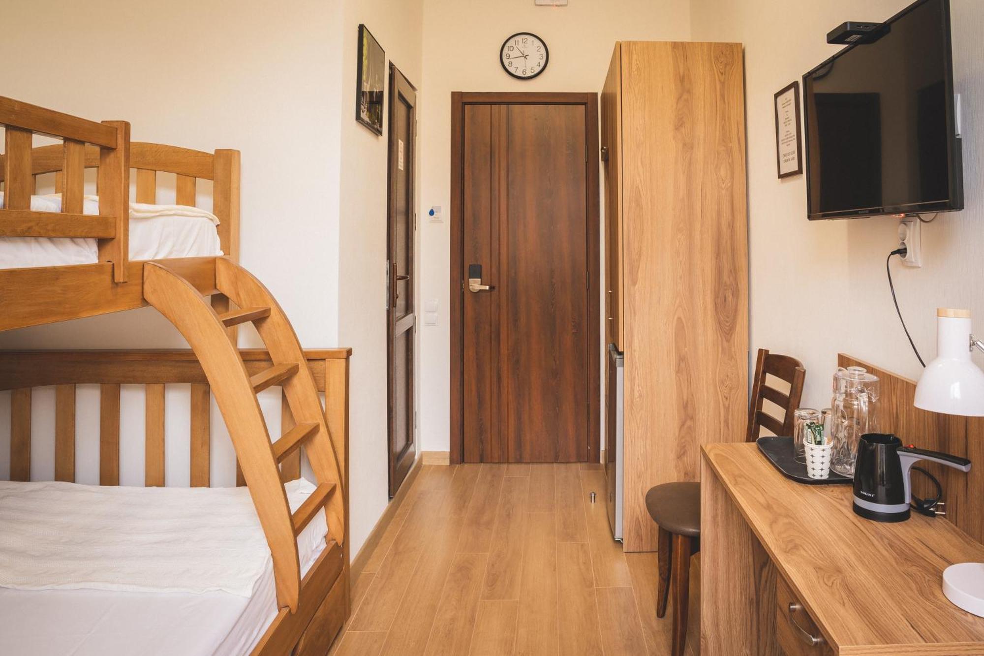 Hh Hotel Тбилиси Экстерьер фото